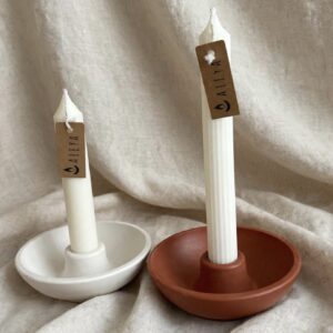 Round candle holder