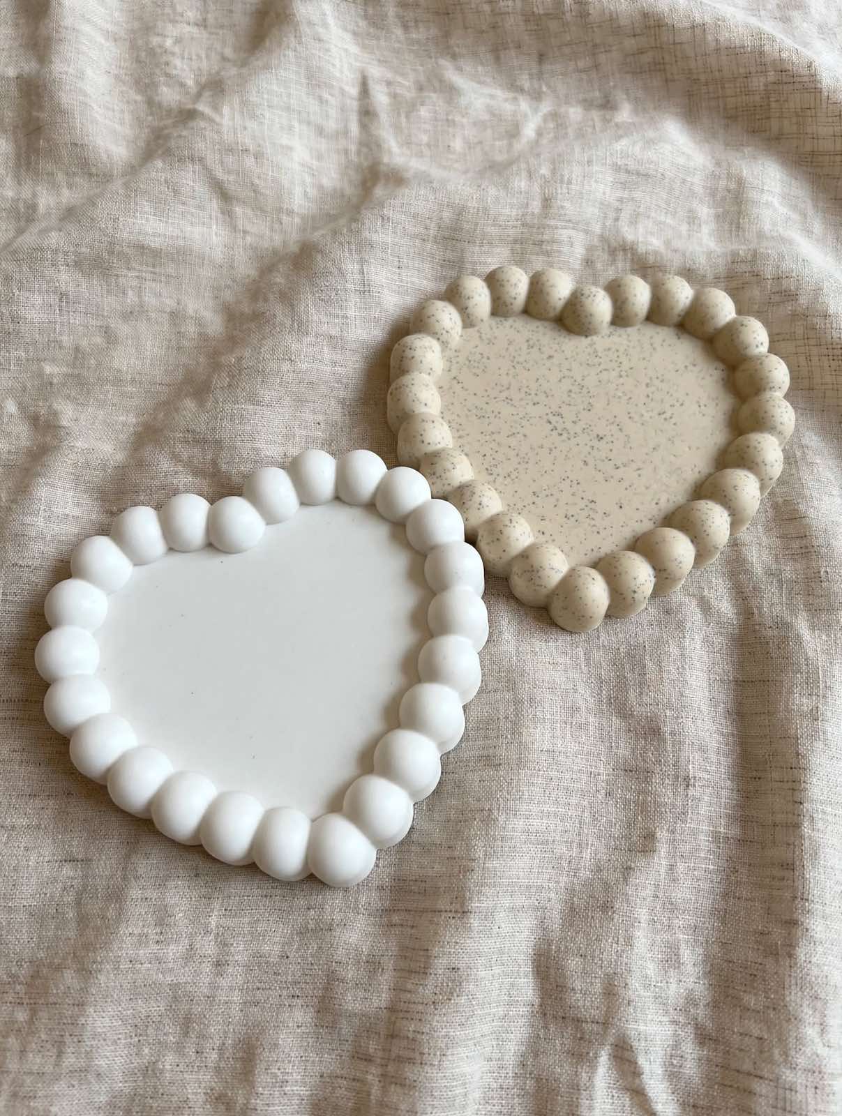 Bubble heart tray